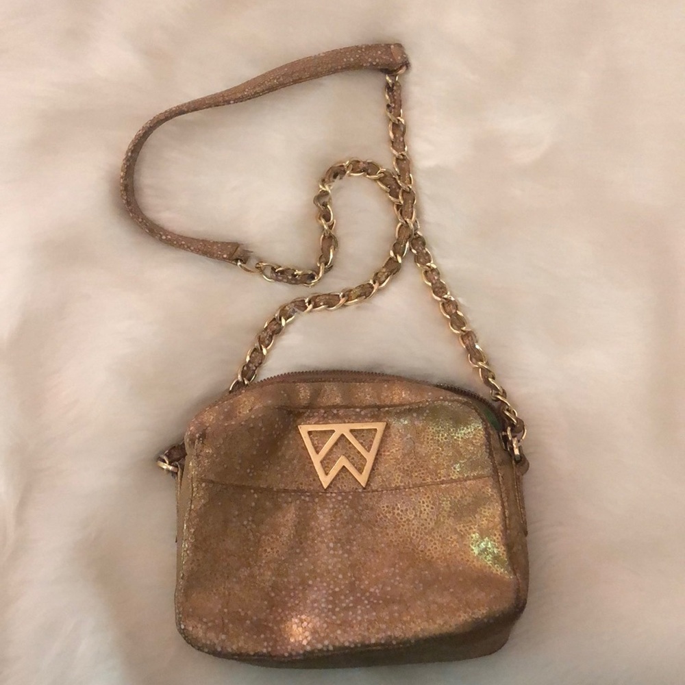 Kelly Wynne bag. Great purse!
